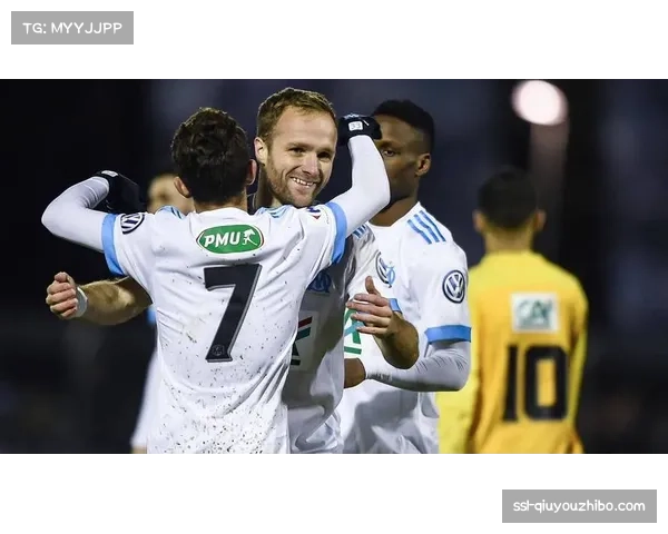 欧联杯小组赛进入后半程 多支球队为出线权展开厮杀