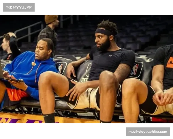 米切尔罗宾逊On-Off值-0.8 防守工兵定位严重拖累球队进攻空间